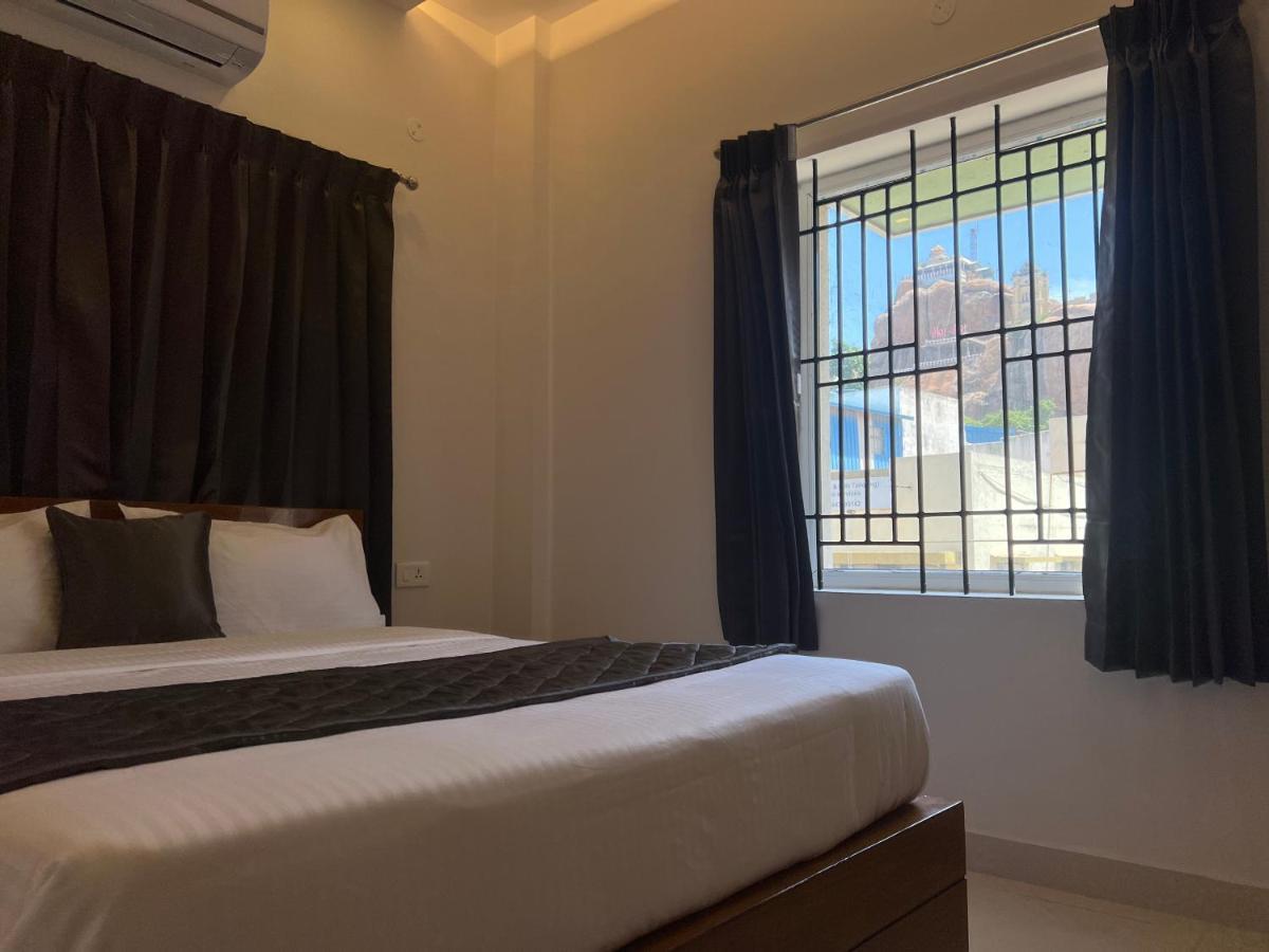 Le Hotel Host Tiruchirappalli Eksteriør billede