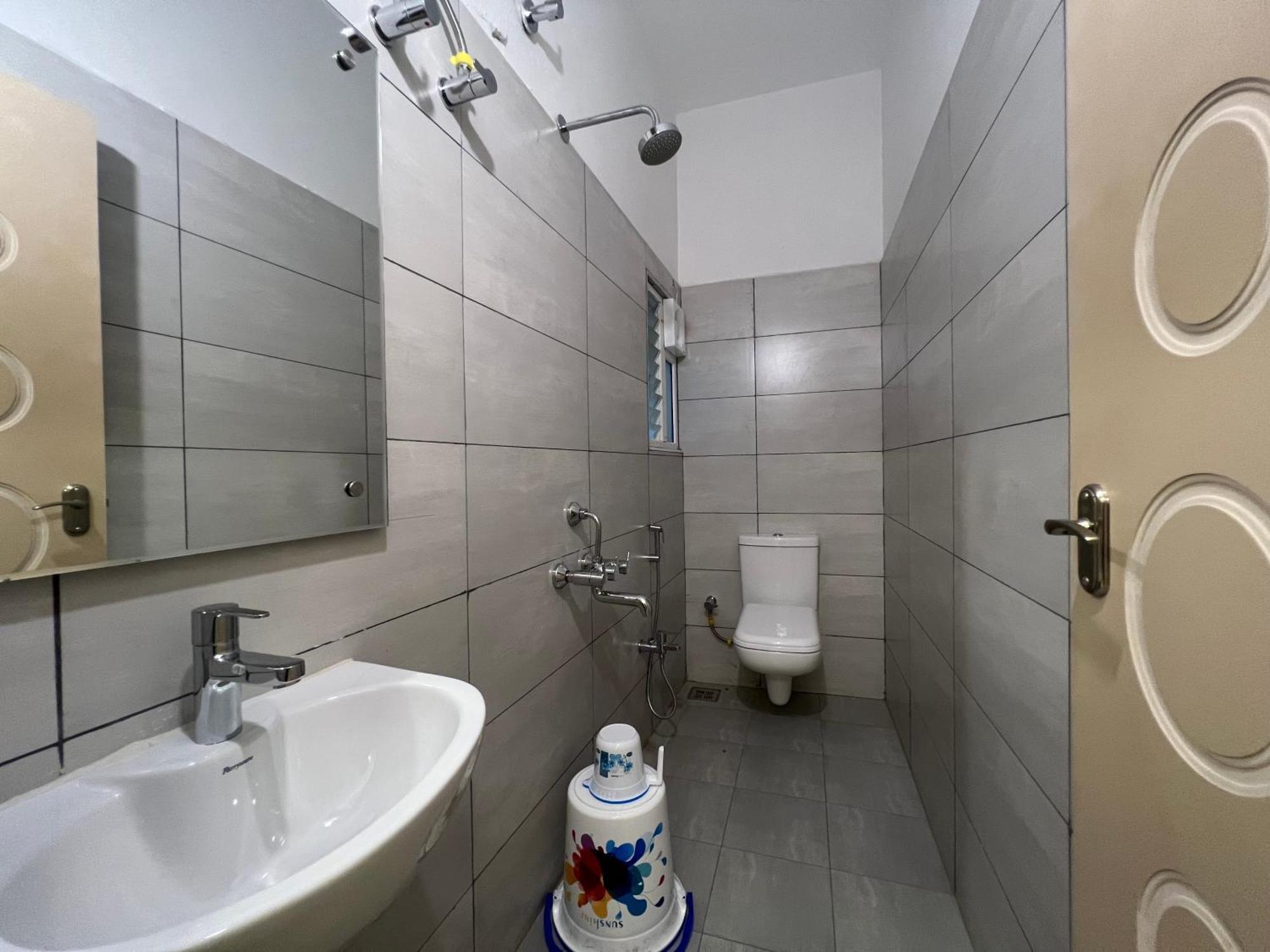 Le Hotel Host Tiruchirappalli Eksteriør billede