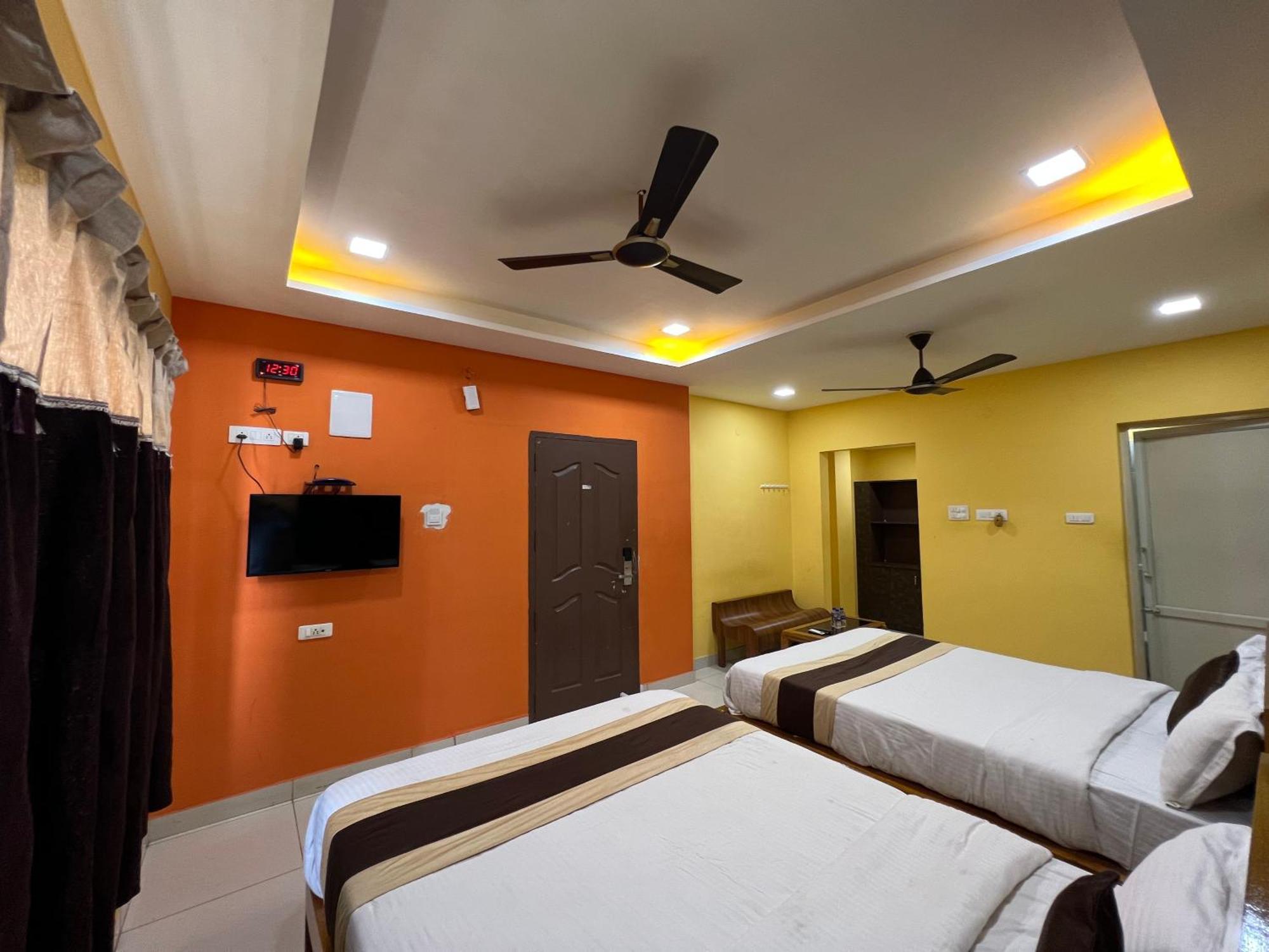 Le Hotel Host Tiruchirappalli Eksteriør billede